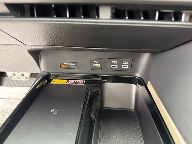 Used 2025 Toyota Camry XSE FWD image 26