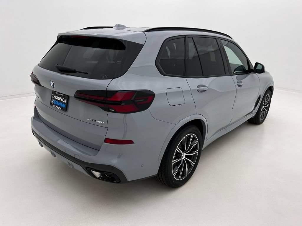 New 2026 BMW X5 xDrive40i w/ M Sport Package AWD/4WD image 14