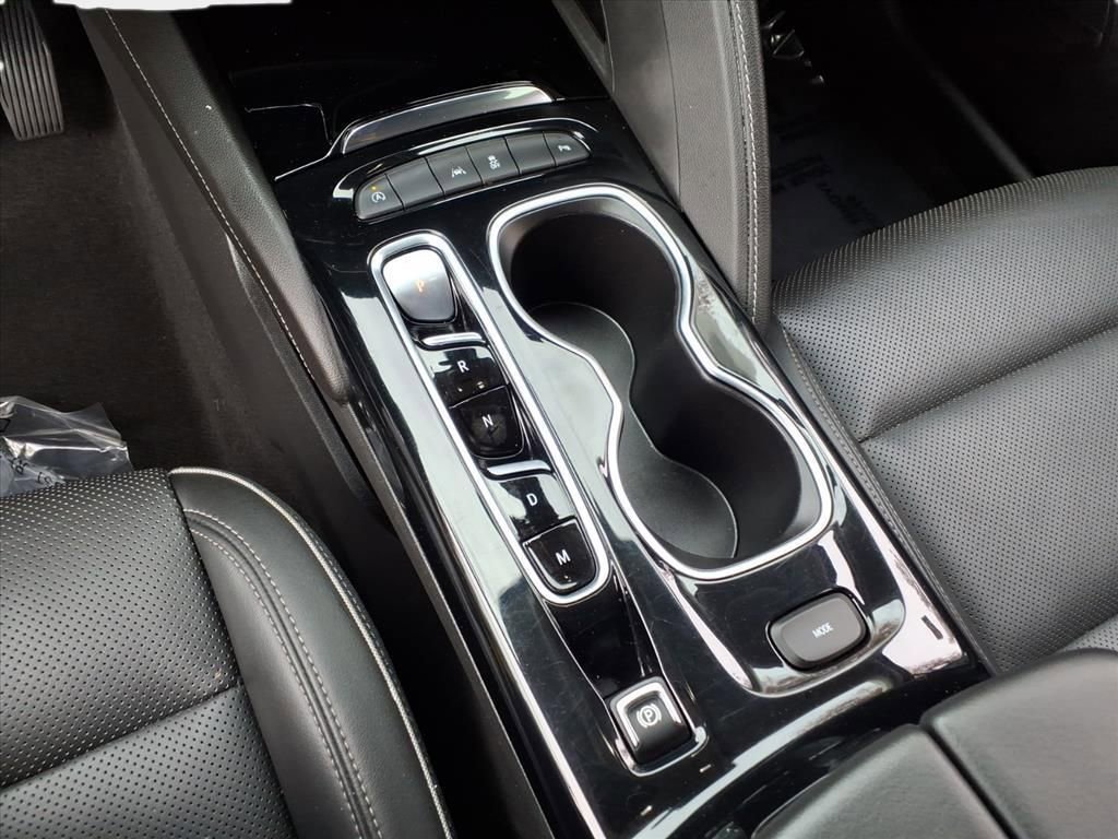 Used 2023 Buick Envision Essence image 24