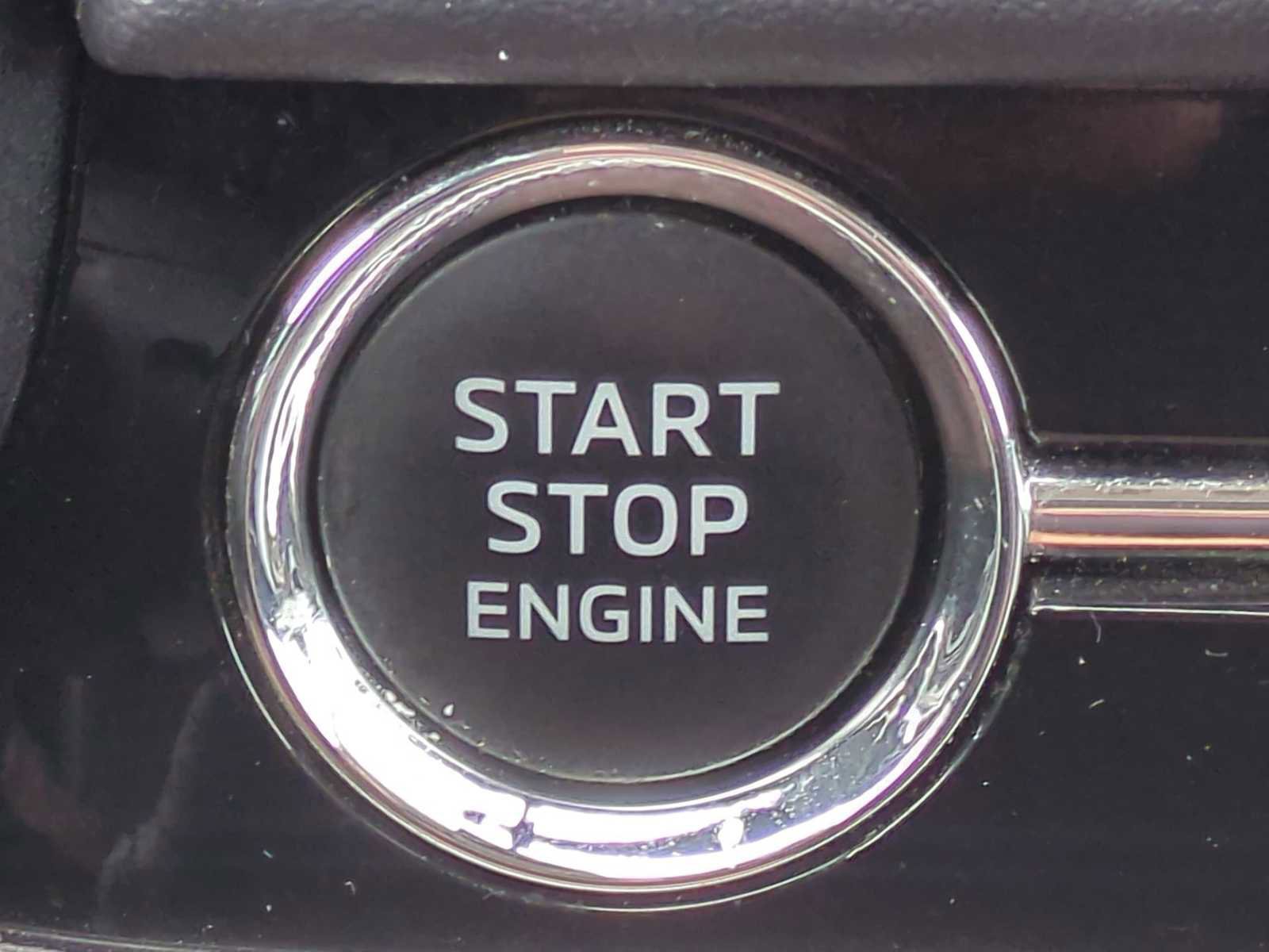 Used 2023 Mitsubishi Outlander SE FWD image 16