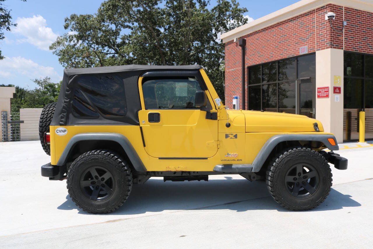 Used 2004 Jeep Wrangler X w/ Convenience Group AWD/4WD image 86