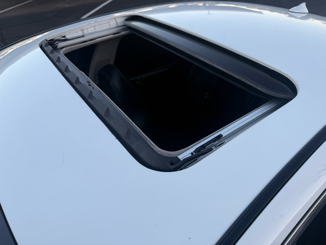 Used 2021 INFINITI Q50 Luxe w/ Seat & Sound Package image 25