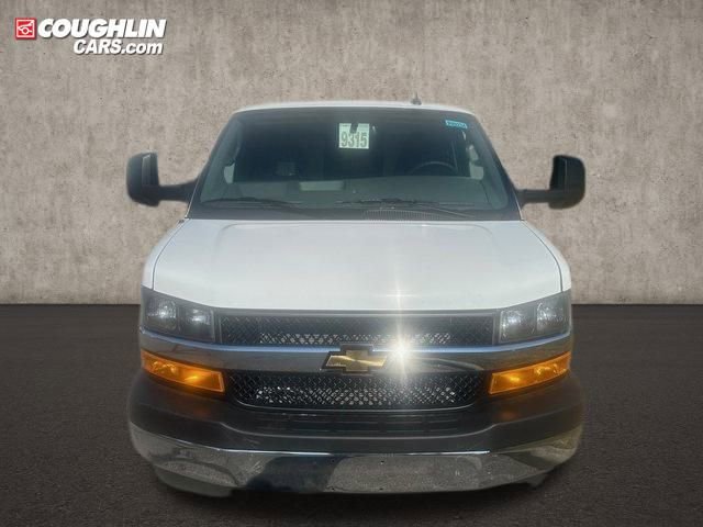 New 2025 Chevrolet Express 3500 w/ Power Convenience Package RWD image 4