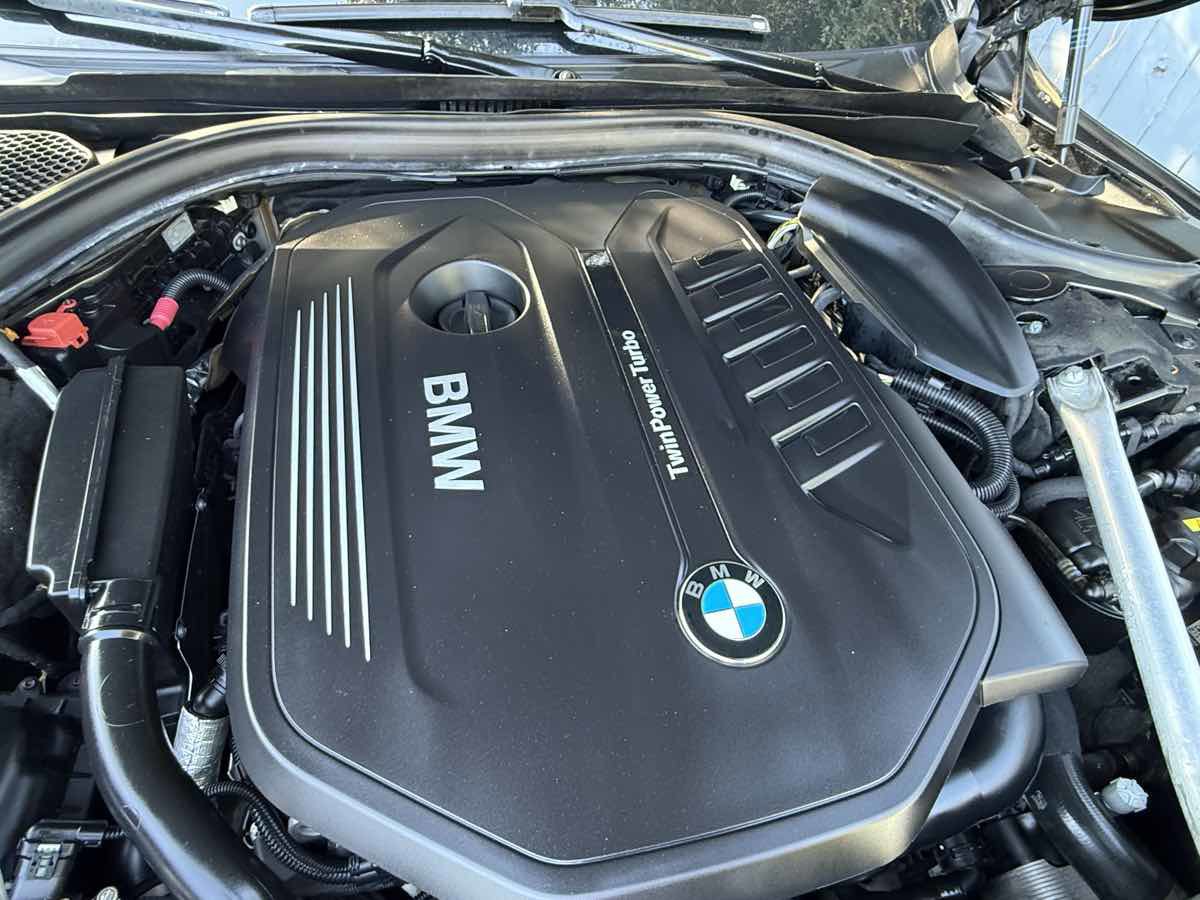 Used 2019 BMW 740i image 29