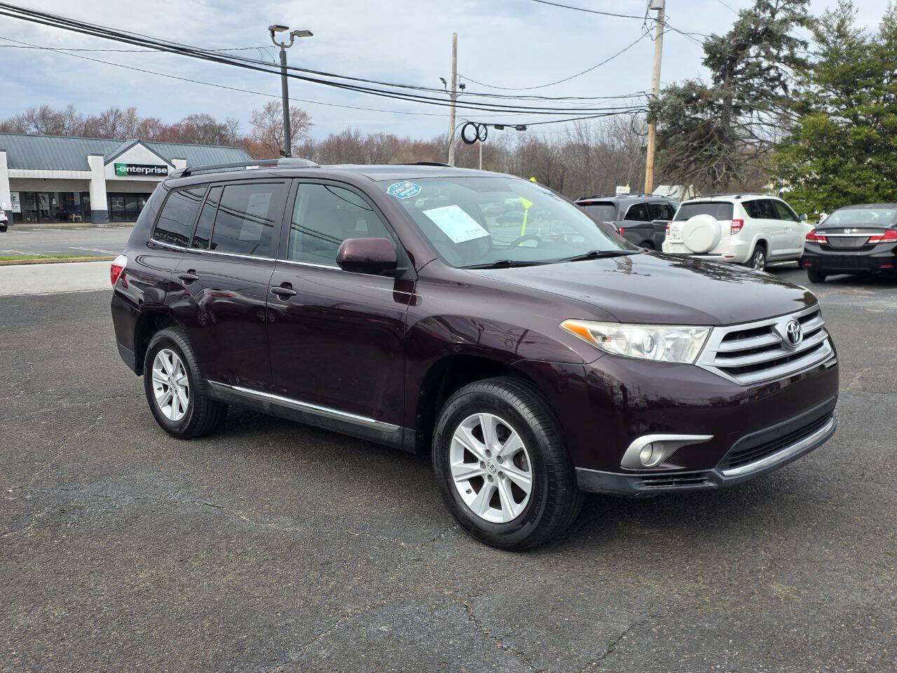 Used 2013 Toyota Highlander Plus image 3