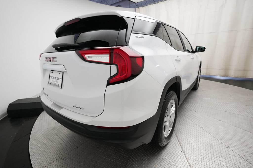 Used 2024 GMC Terrain SLE w/ LPO, Floor Liner Package AWD/4WD image 13