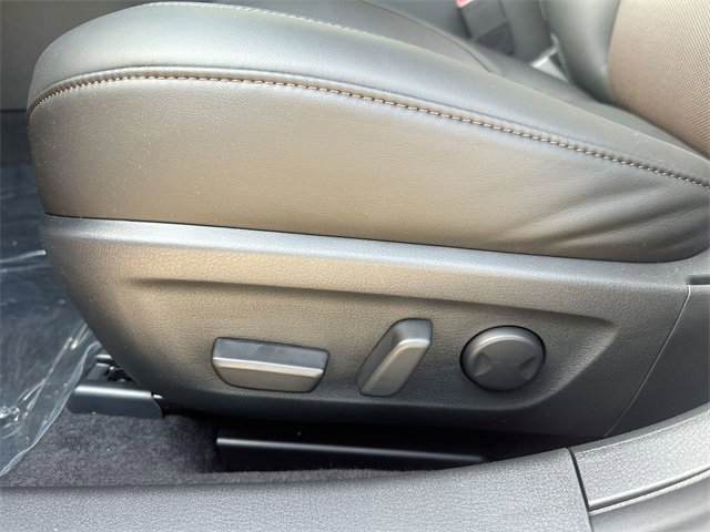 New 2026 MAZDA MAZDA3 Hatchback w/Premium Plus Pkg image 12