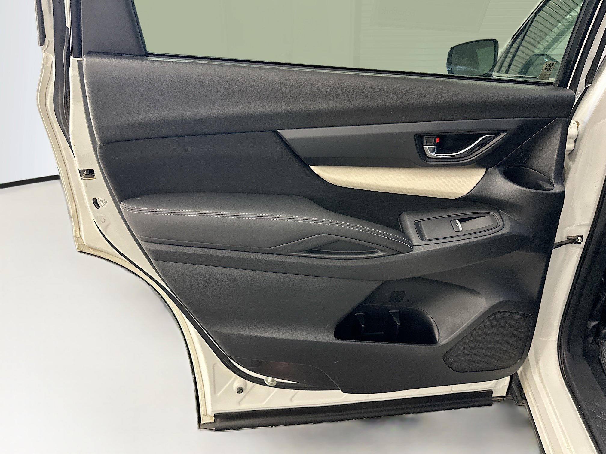 Used 2021 Subaru Ascent Premium w/ Convenience Package image 26