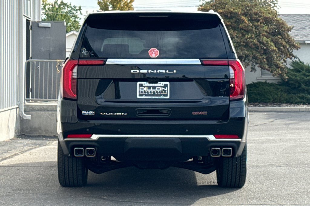 New 2026 GMC Yukon XL Denali w/ Denali Reserve Package RWD image 8