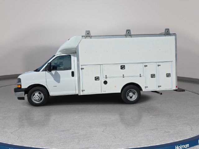 Used 2020 Chevrolet Express 3500 w/ Power Convenience Package RWD image 3