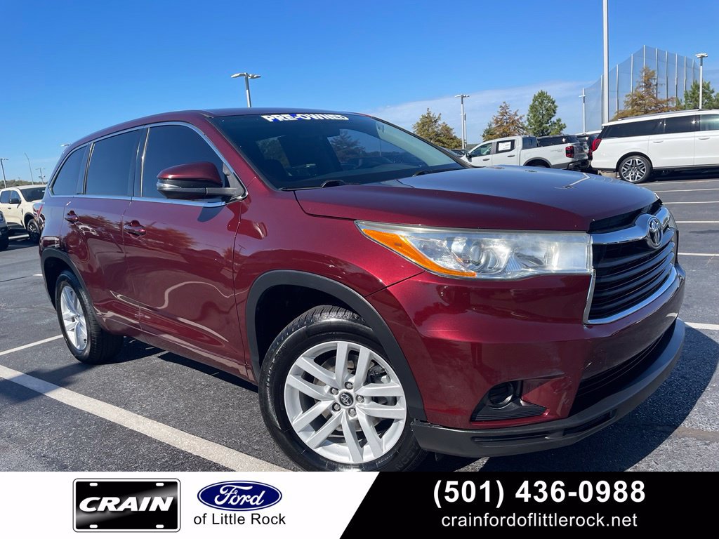 Used 2016 Toyota Highlander LE FWD image 1