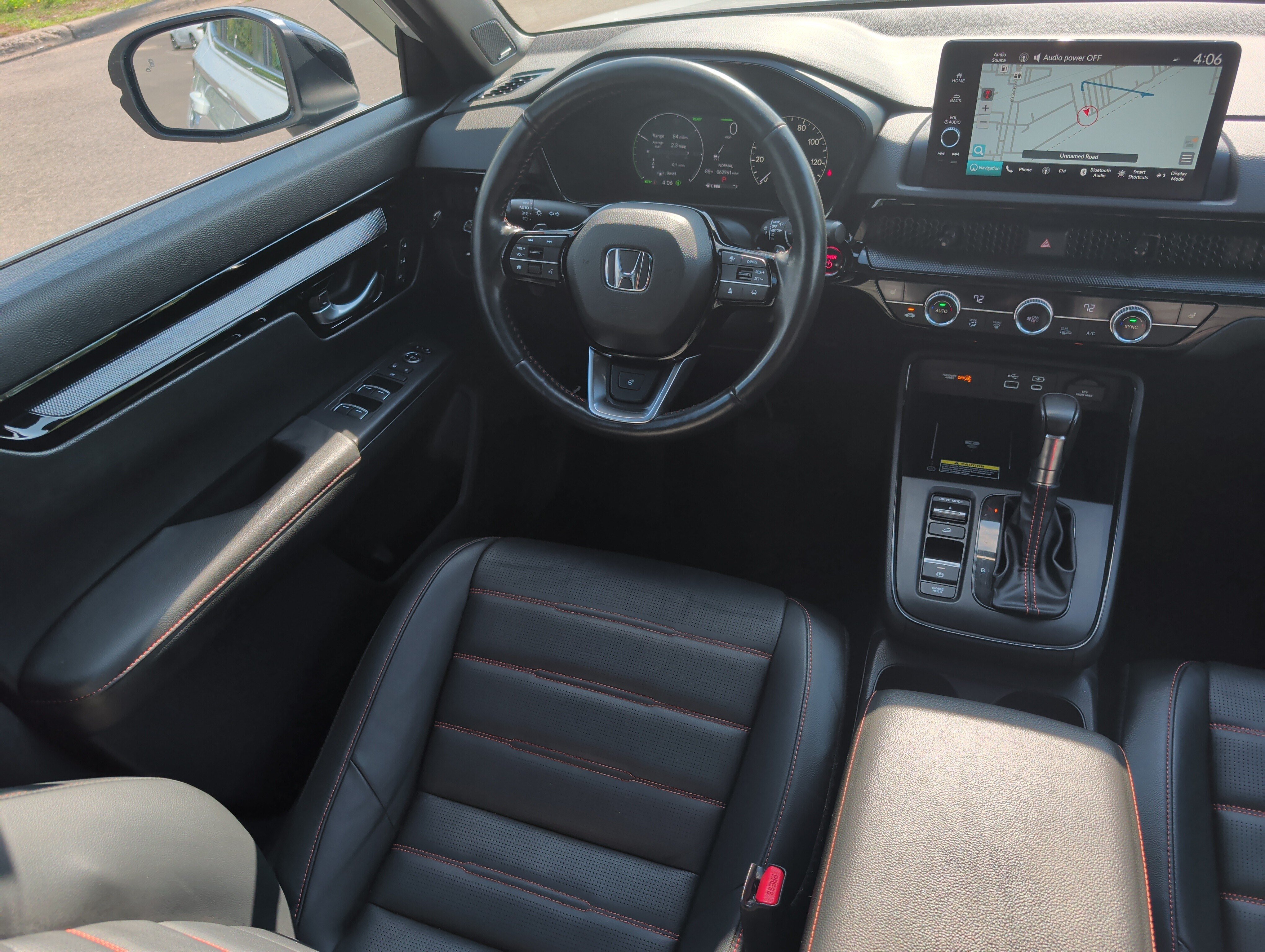 Used 2024 Honda CR-V Sport Touring image 9