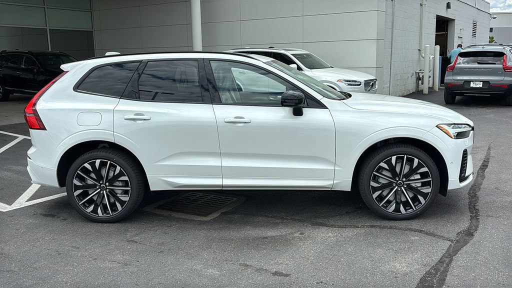 New 2026 Volvo XC60 T8 Ultra w/ Protection Package Premier AWD/4WD image 27