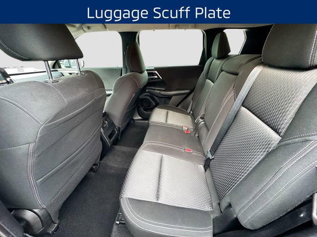 Used 2022 Mitsubishi Outlander ES image 23