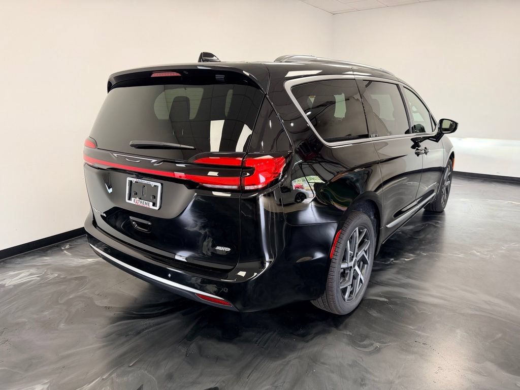 New 2027 Chrysler Pacifica Pinnacle AWD/4WD image 26