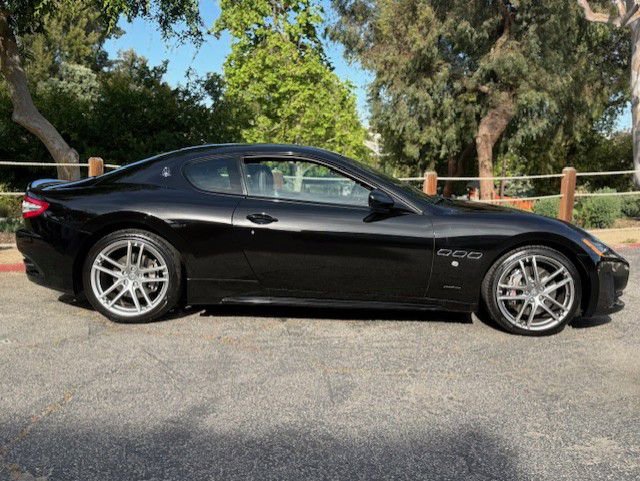 Used 2017 Maserati GranTurismo Sport RWD image 31