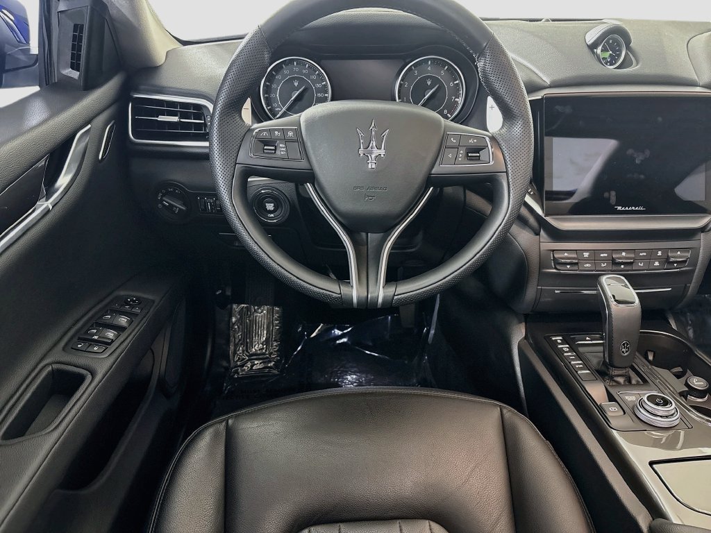 Used 2022 Maserati Ghibli GT RWD image 24