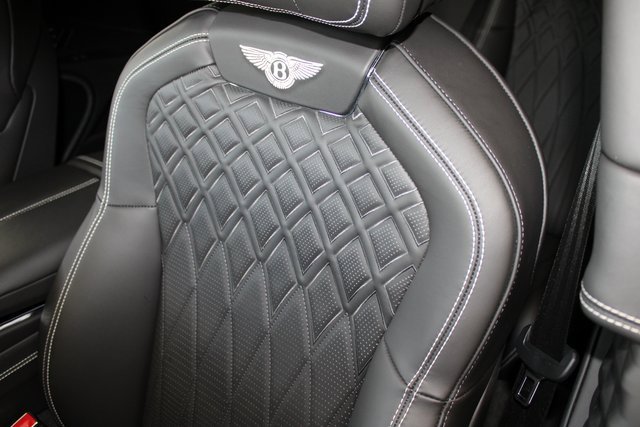 Used 2022 Bentley Flying Spur V8 image 11