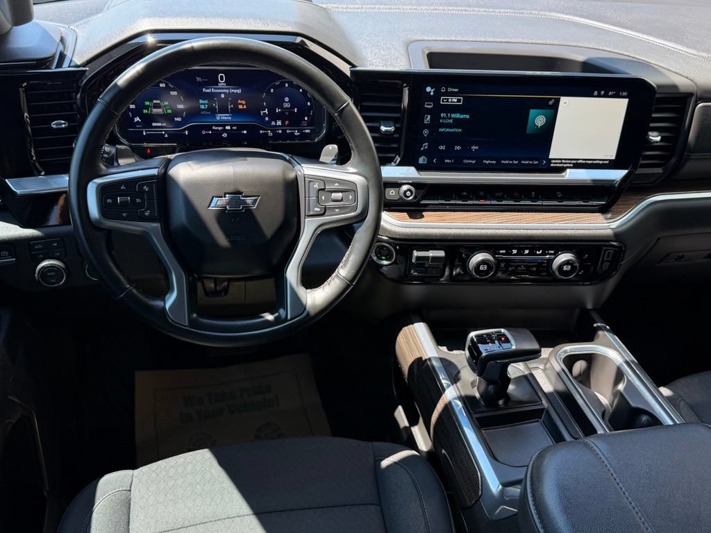 Used 2024 Chevrolet Silverado 1500 RST w/ Z71 Off-Road Package AWD/4WD image 16