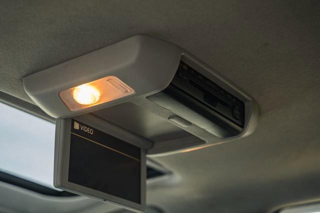 Used 2010 Toyota Sequoia Limited image 46