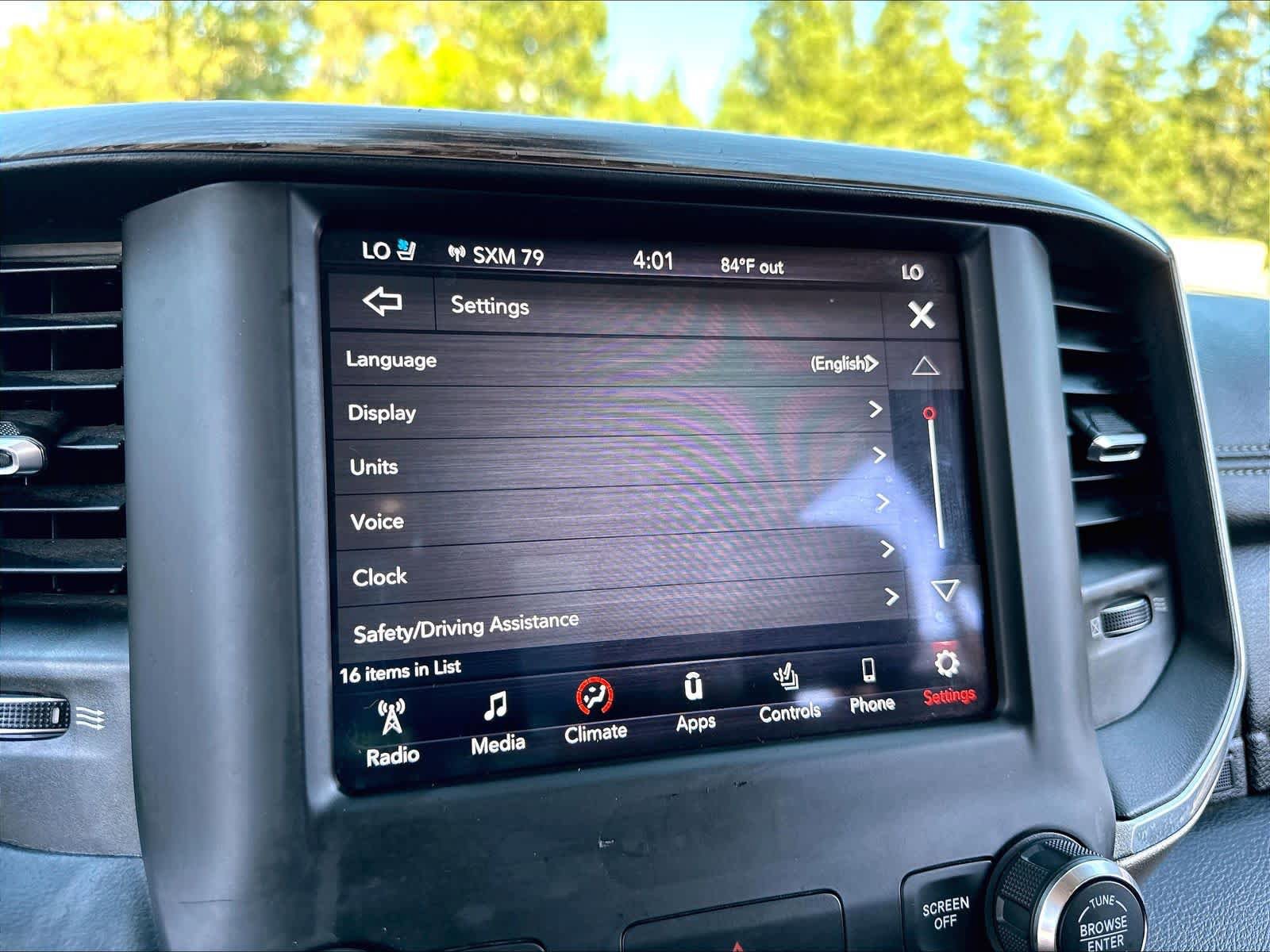 Used 2020 RAM 1500 Laramie w/ Off Road Group AWD/4WD image 40