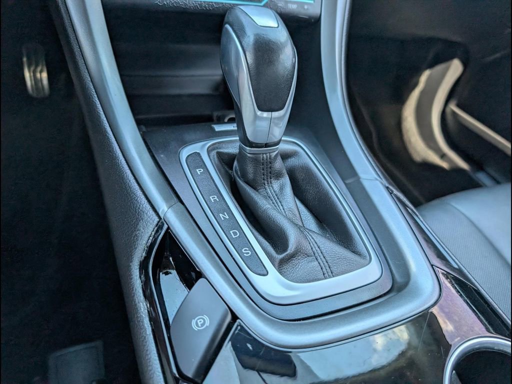 Used 2014 Ford Fusion Titanium FWD image 16