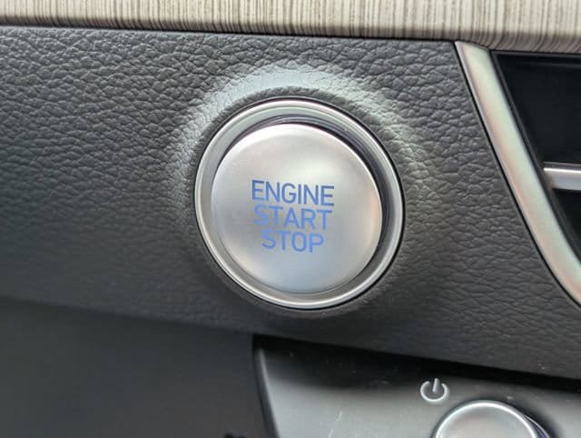 Used 2025 Hyundai Sonata Limited FWD image 17