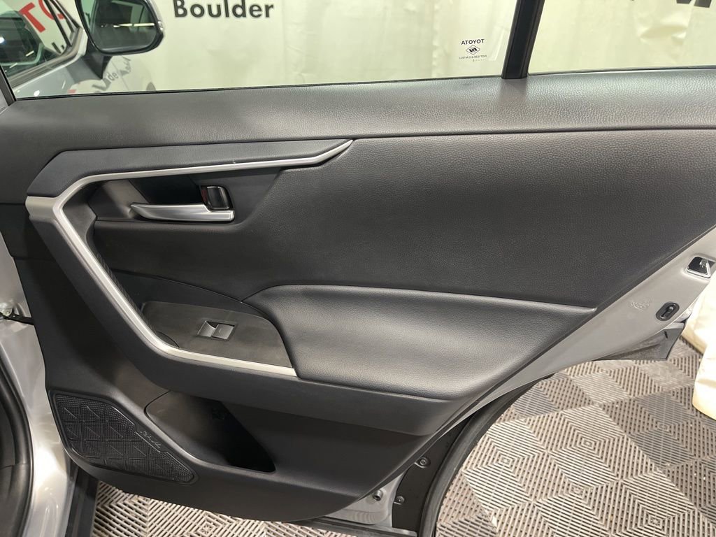 Used 2025 Toyota RAV4 XLE image 15