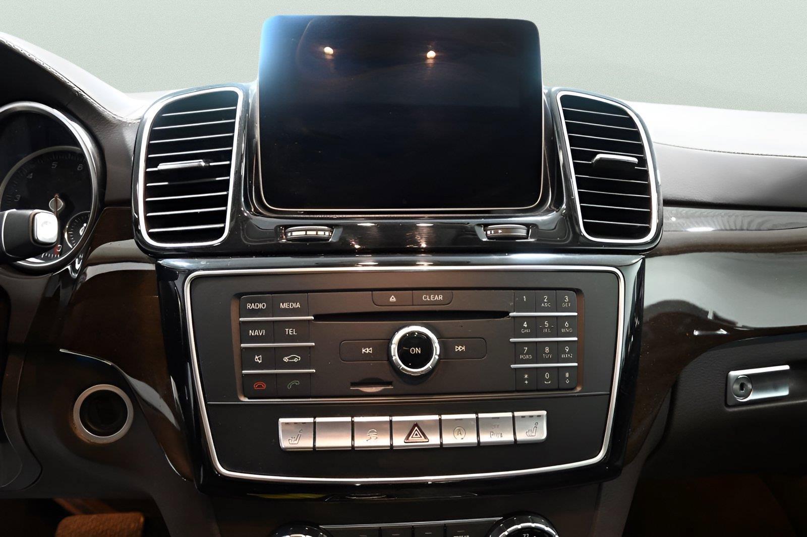 Used 2019 Mercedes-Benz GLS 450 4MATIC w/ Premium 1 Package image 24