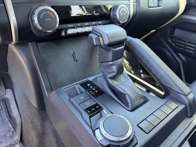 Used 2024 Toyota Tacoma SR AWD/4WD image 30