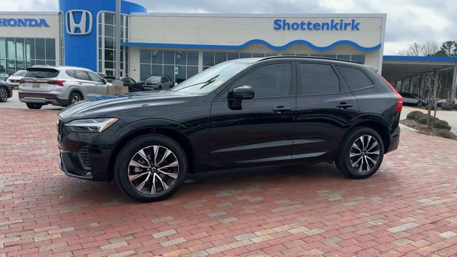 Used 2024 Volvo XC60 B5 Core w/ Protection Package Premier image 7