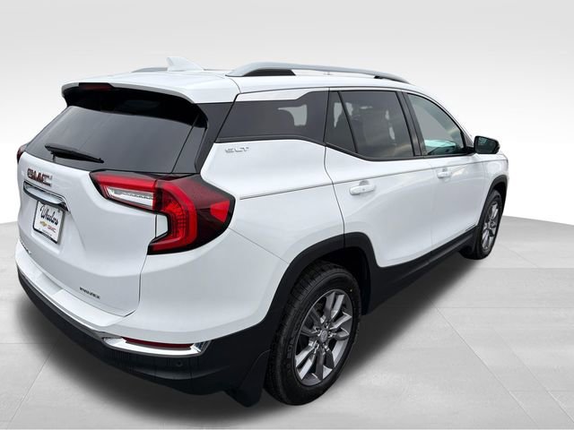 Used 2024 GMC Terrain SLT w/ LPO, Floor Liner Package image 6