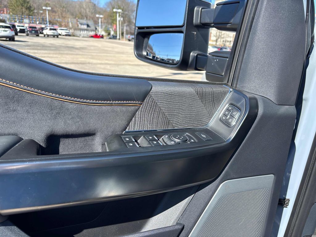 Used 2024 Ford F350 Platinum image 10