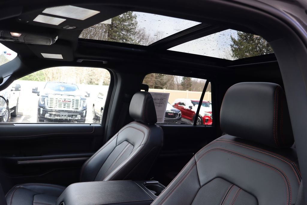 Used 2024 Ford Expedition Timberline image 5