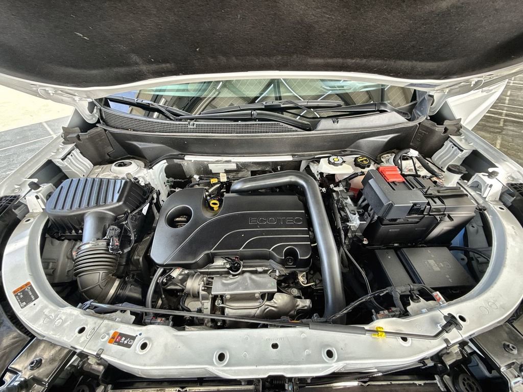 Used 2025 Chevrolet Equinox LT FWD image 22