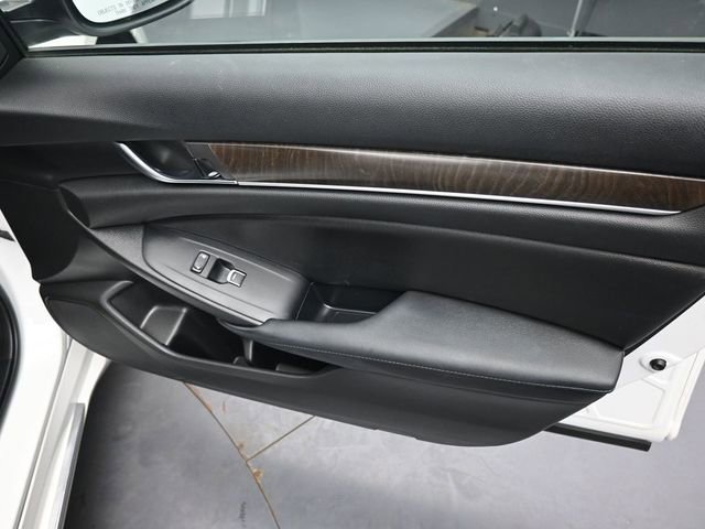 Used 2019 Honda Accord EX image 34