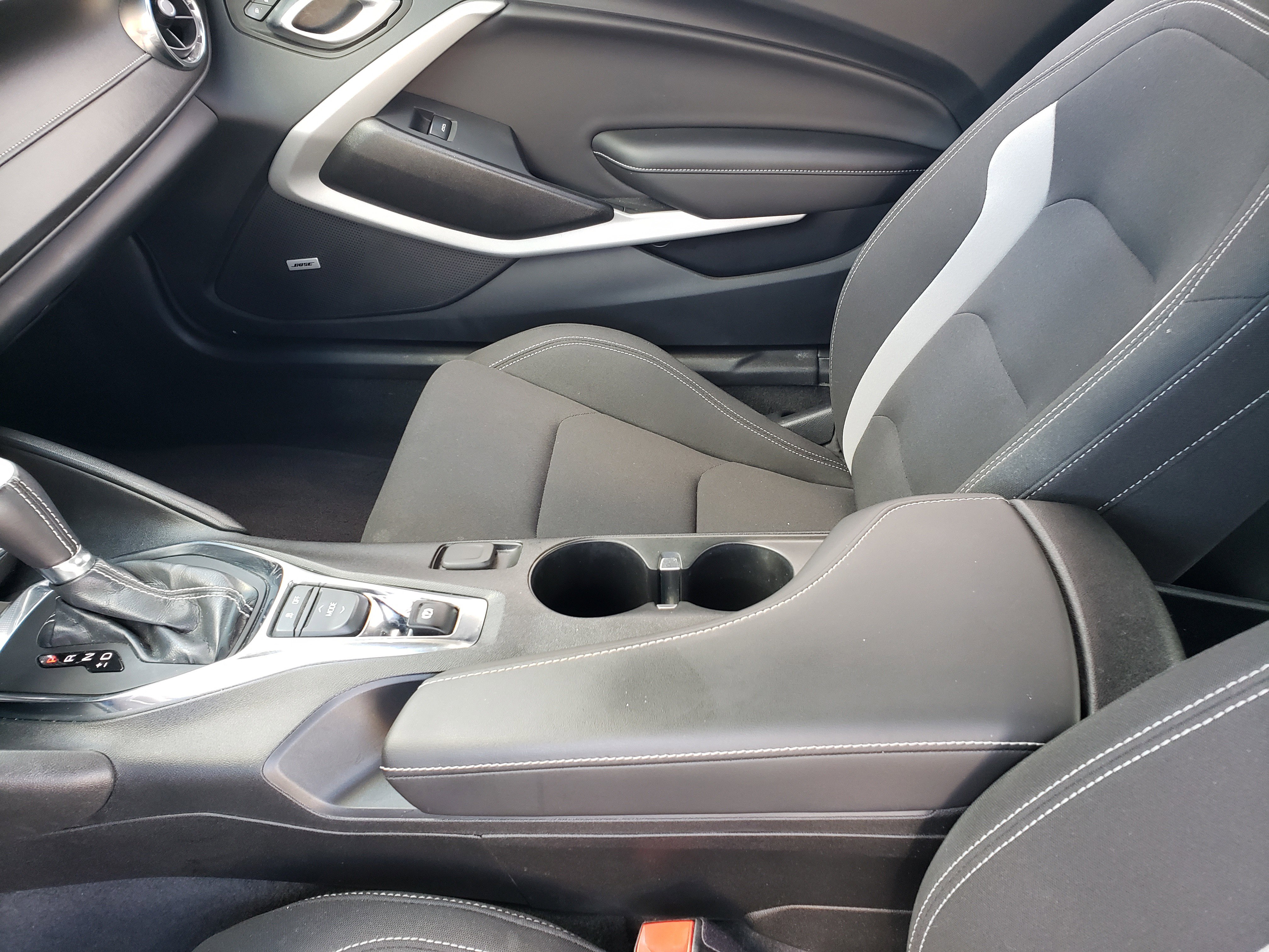 Used 2022 Chevrolet Camaro LT w/ RS Package image 30