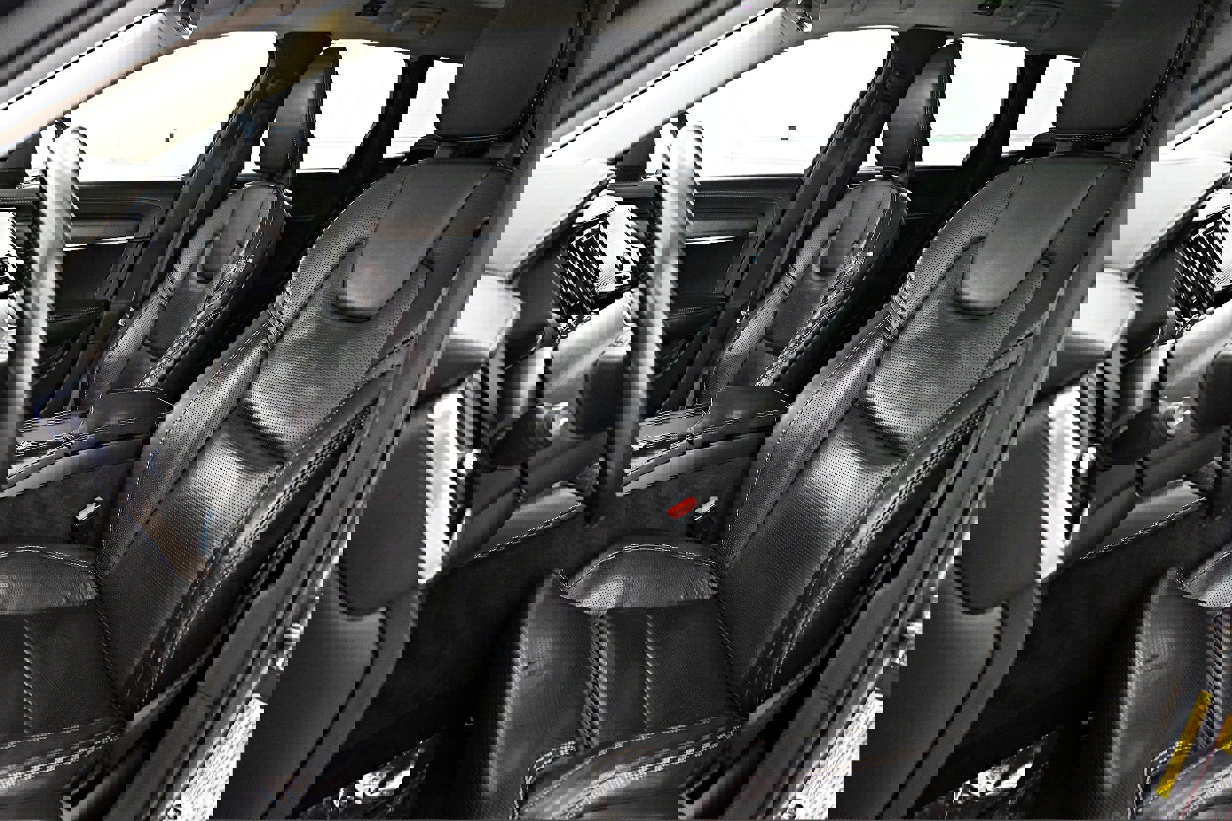 Used 2018 Volvo V90 T6 Cross Country w/ Convenience Package AWD/4WD image 5