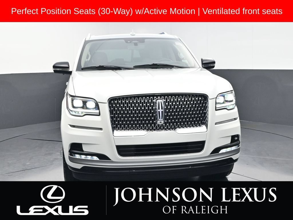 Used 2023 Lincoln Navigator L Reserve AWD/4WD image 4