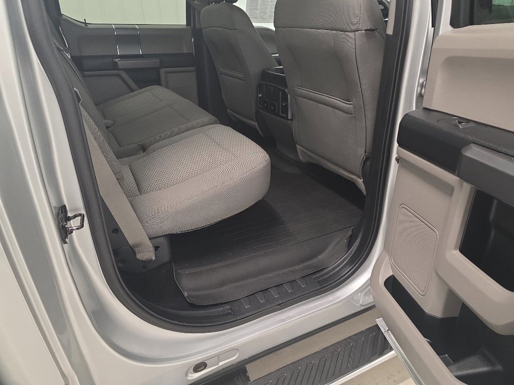 Used 2017 Ford F150 XLT w/ Equipment Group 302A Luxury image 9