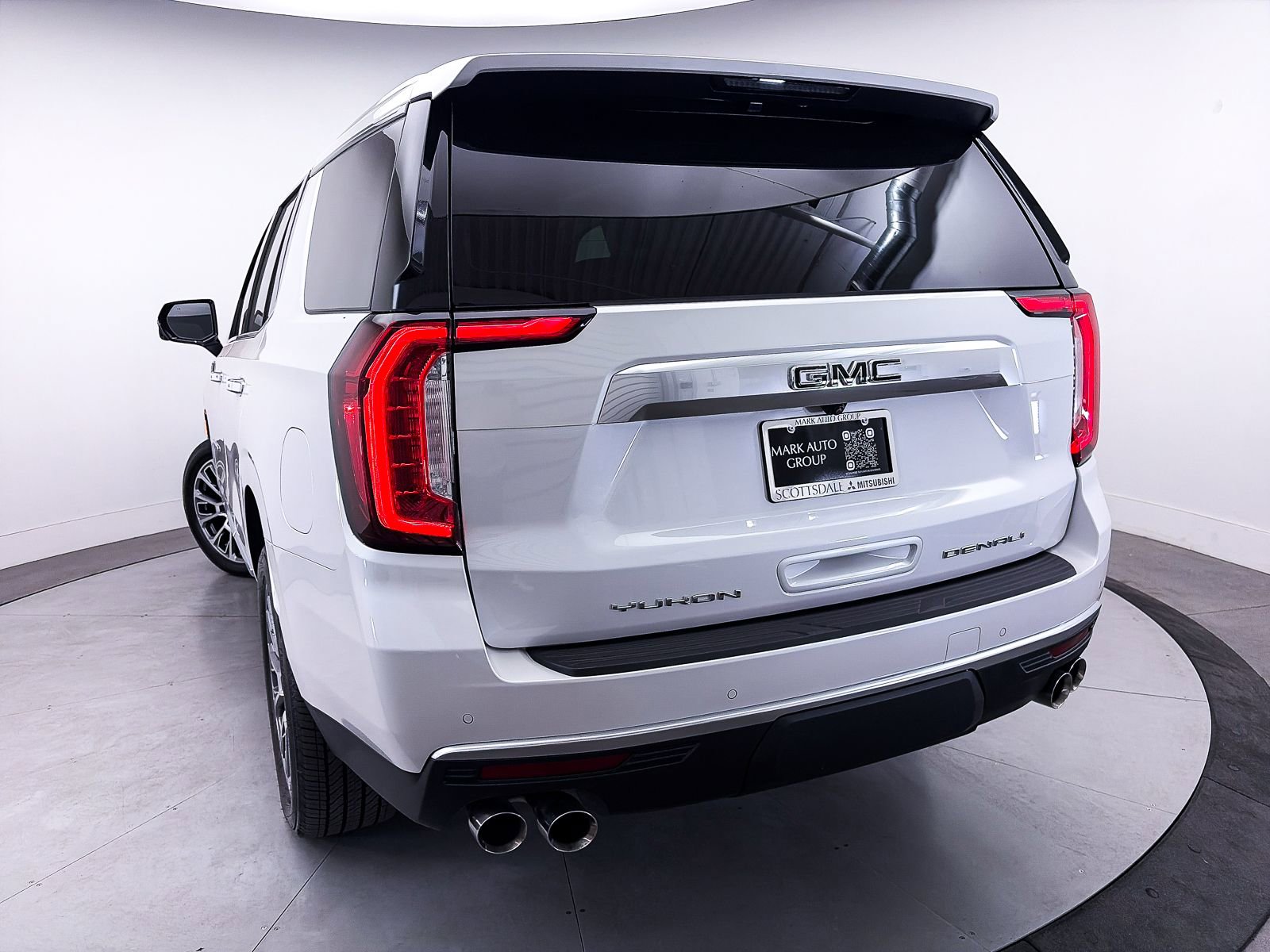 Used 2024 GMC Yukon Denali w/ Max Trailering Package image 11