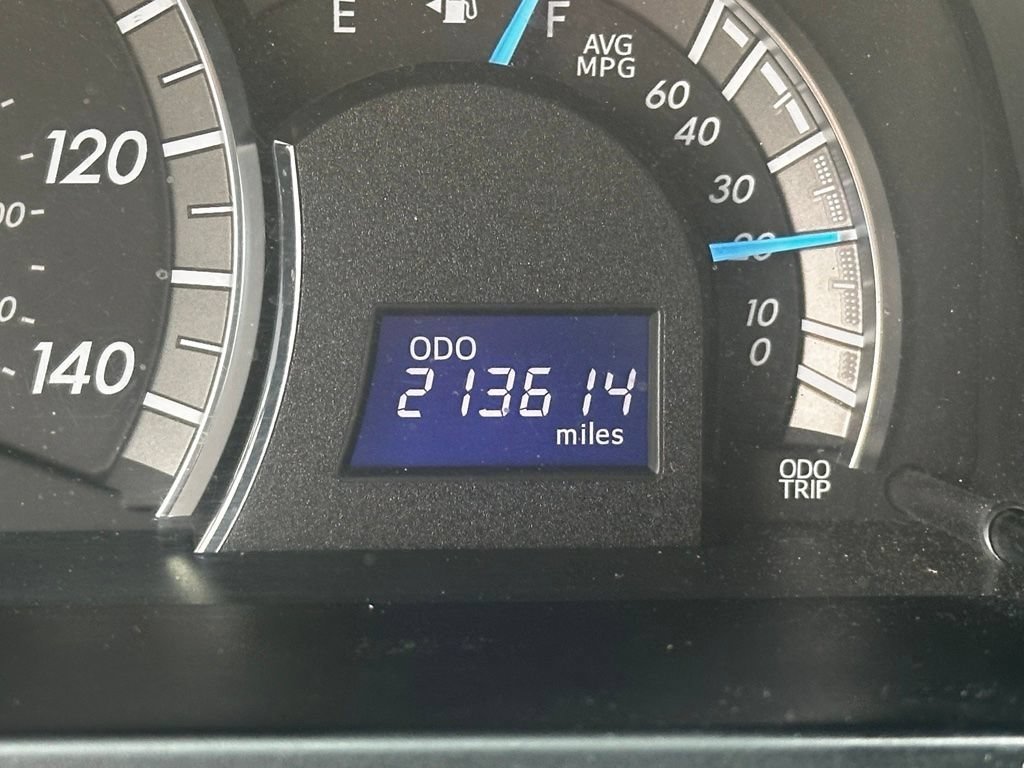Used 2014 Toyota Camry SE FWD image 11
