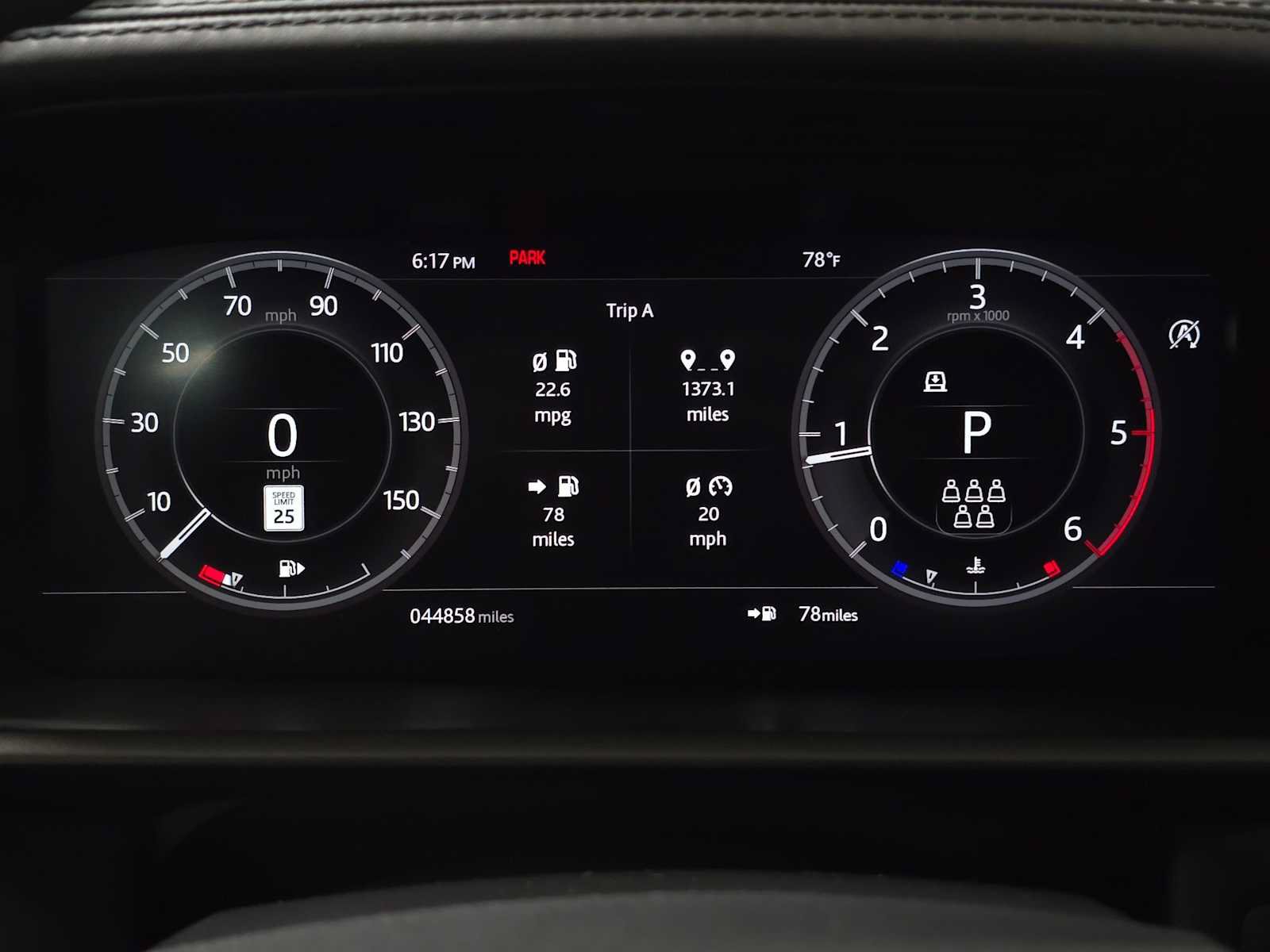 Used 2020 Land Rover Discovery HSE Luxury AWD/4WD image 25