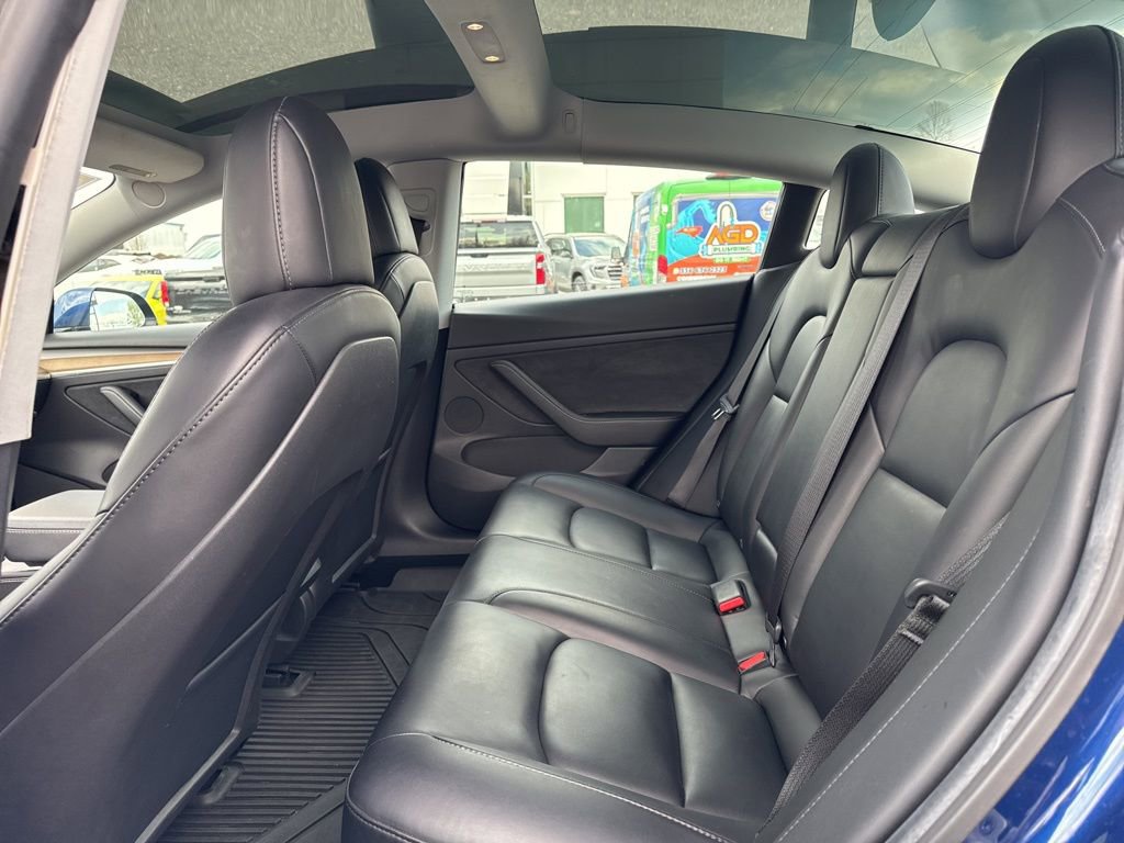 Used 2021 Tesla Model 3 Standard Range Plus RWD image 13