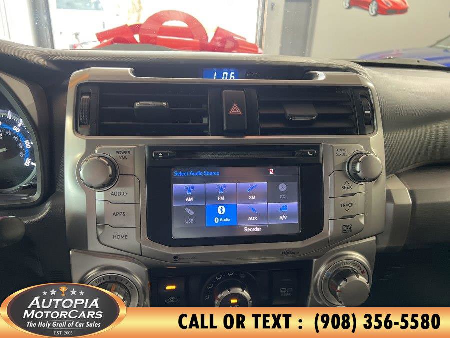 Used 2014 Toyota 4Runner SR5 AWD/4WD image 24