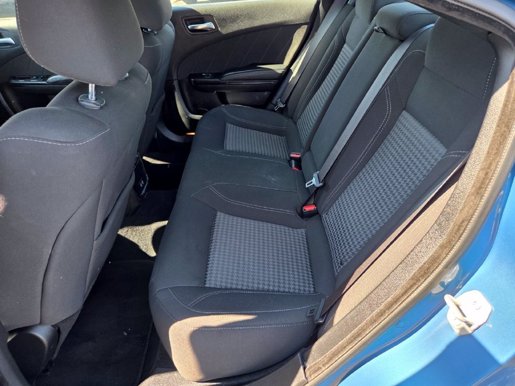 Used 2023 Dodge Charger SXT w/ Blacktop Package RWD image 11