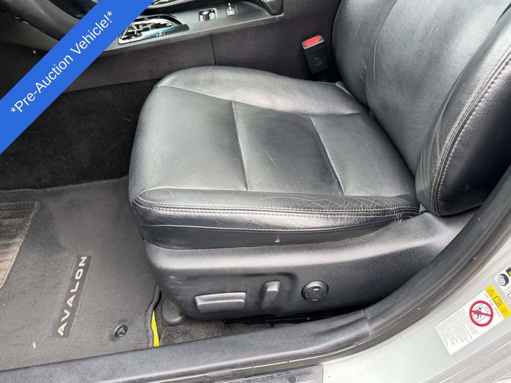 Used 2016 Toyota Avalon XLE Premium FWD image 18