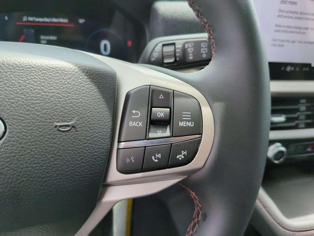 New 2026 Ford Explorer Active RWD image 28