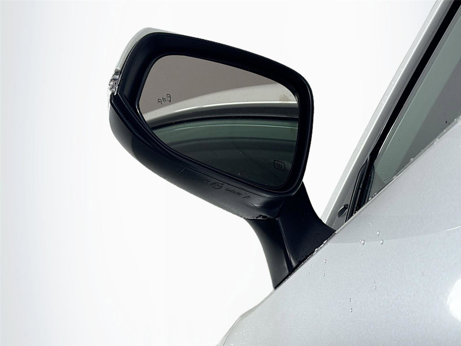 Used 2024 Toyota Grand Highlander XLE image 9