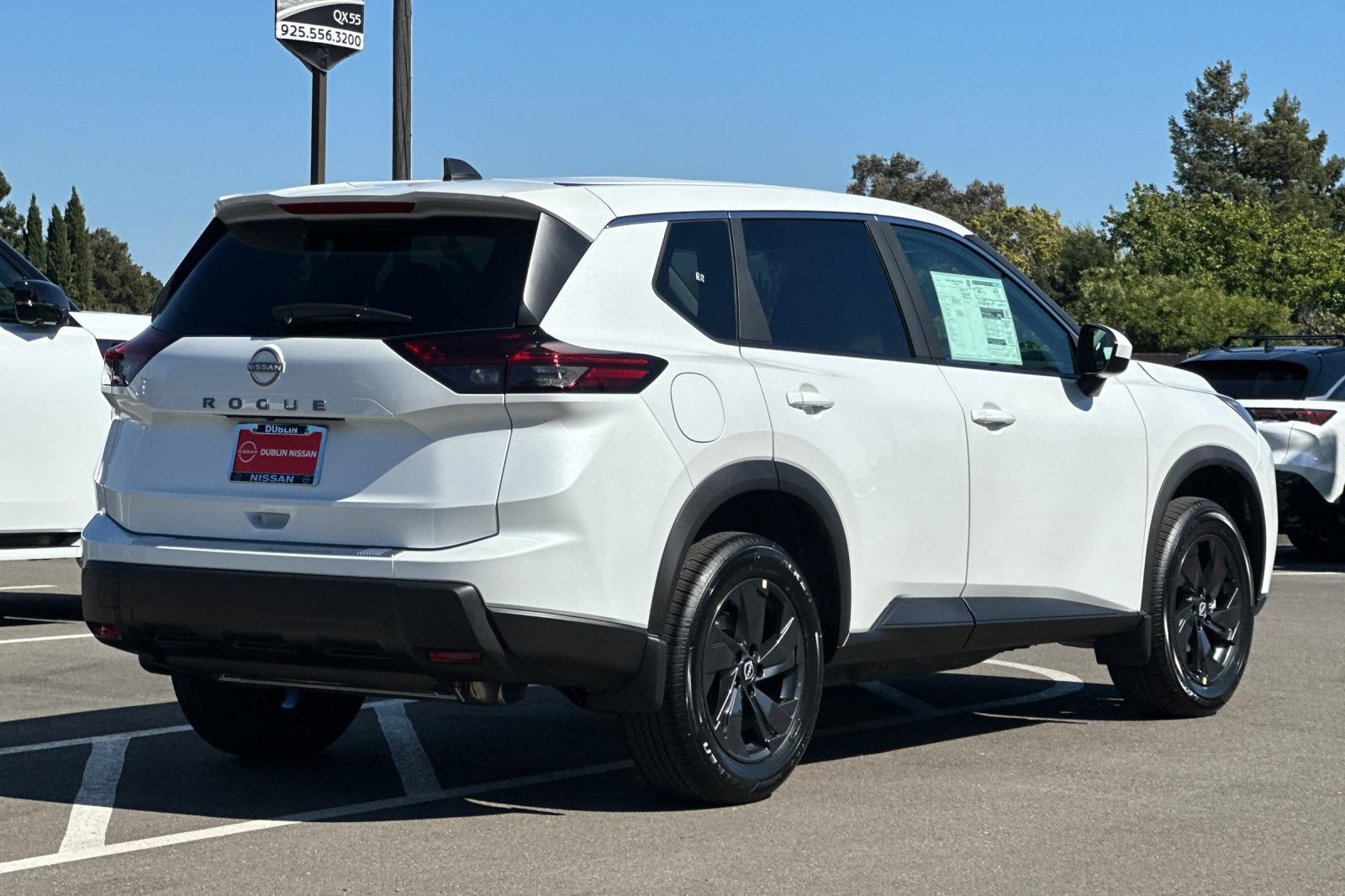 New 2026 Nissan Rogue SV FWD image 4